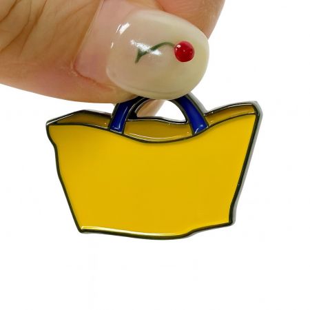 Puha zománc kitűző beszállító.