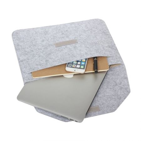 The laptop sleeve case is slim and lightweight.