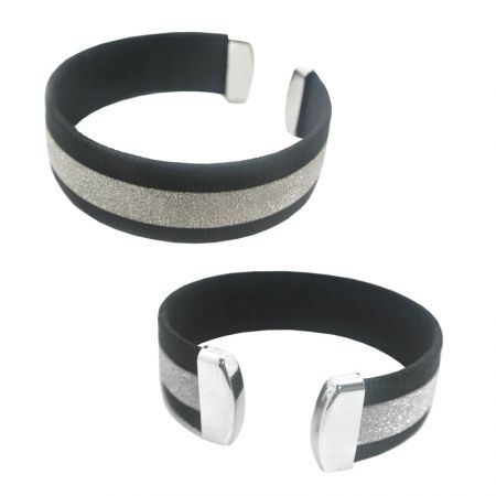 अपने लैनियर्ड कलाई बैंड को अनुकूलित करने के लिए स्वागत है।