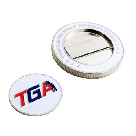 Individuelle Golfballmarker-Münzen können ein Gefühl des Teamstolzes vermitteln.