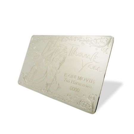 Metallkort må gjenspeile eierens personlighet.