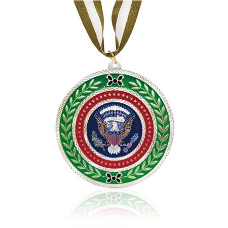 Emblemas de Metal com Facetas de Diamante