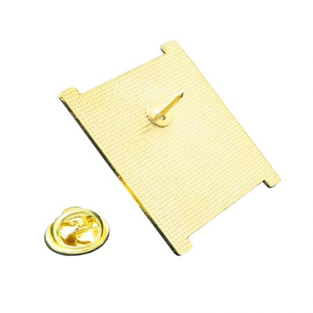 Imádjuk a saját NASA kitűzőnket.