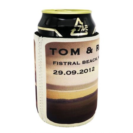 Diese individuellen Neopren-Koozies machen Ihre Party besonders und lustig.