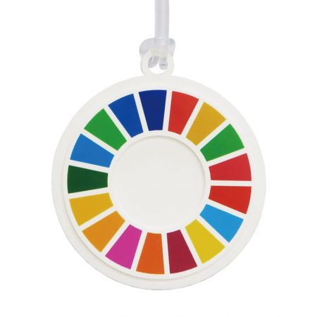 कस्टम सामान टैग - प्रत्येक यात्रा सामान टैग अपनी आकृति बनाए रखेगा और विकृत या टूटेगा नहीं।