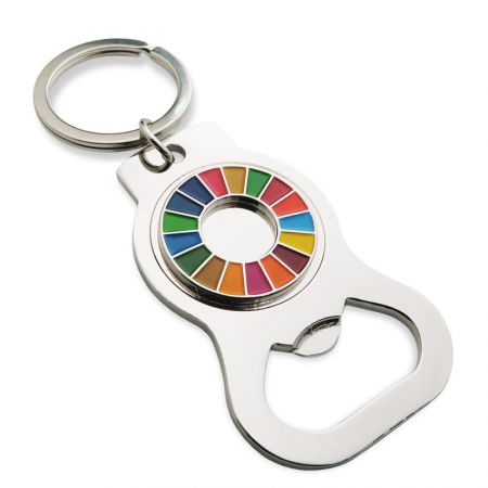 Benutzerdefinierter SDGs-Flaschenöffner-Schlüsselanhänger aus weicher Emaille.