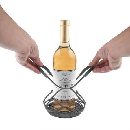 Сохраните держатель для бутылки вина как подарок.