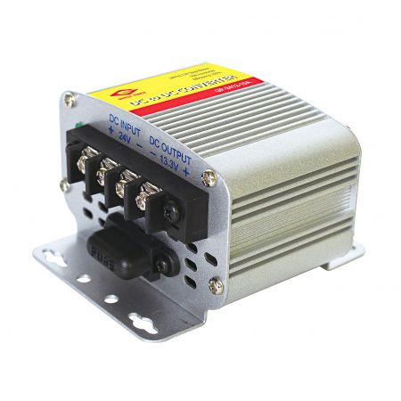 Convertisseur Abaisseur De Tension 24V à 12V - 120W 10A étanche IP68 - Pour Camions, Bus, Systèmes électroniques 12V - 6