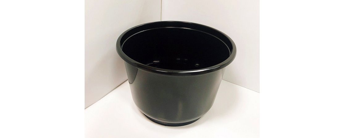 Itim na plastic soup bowl 999ml