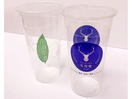 750ml disposable plastic drink cup na may personalized na disenyo ng pag-print para sa promosyon ng tatak.