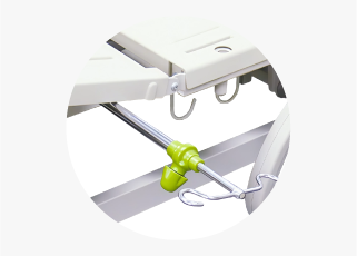 點滴架插孔與收納