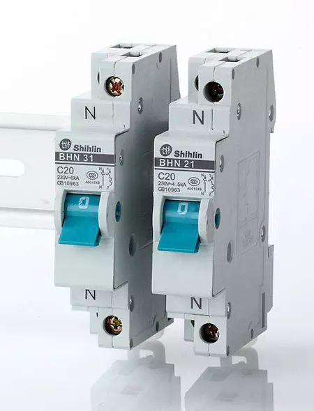 Shihlin Electric Interruttore automatico in miniatura BHN