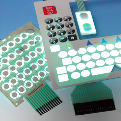 El panel ensamblado con interruptor de membrana - Interruptor de membrana con retroiluminación EL.