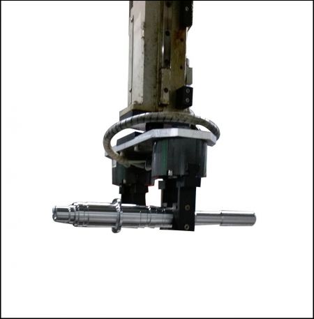 Robotic picking on shop floor