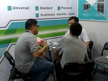 Image measuring machine attracted the attention of visitors.