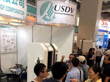 THE image measuring machine attracted the attention of visitors.