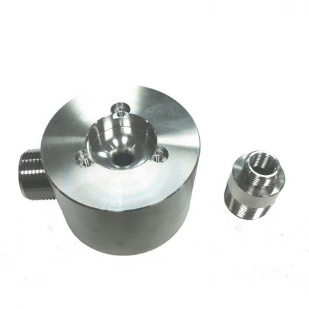 Corpo del misuratore di flusso e adattatore personalizzati