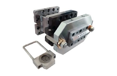 Manual Screen Changer with Die Head - A filter screen die head structure designed for use on plastic pelletizing machines