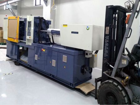 Hybrid plastic injection molding machine is deeply recognized by customers.