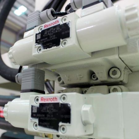 Top Unite Injection Molding Machine Parts-Injection and Charge Valve.