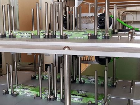 客製化塑膠射出機打造完美膜內貼標生產線。