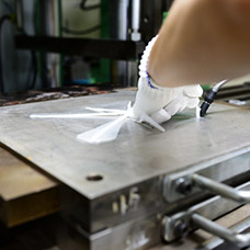 Технология литья жидкого силикона и твердого силиконового каучука