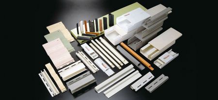 各种异型材成品，设计多样，用途广泛。
