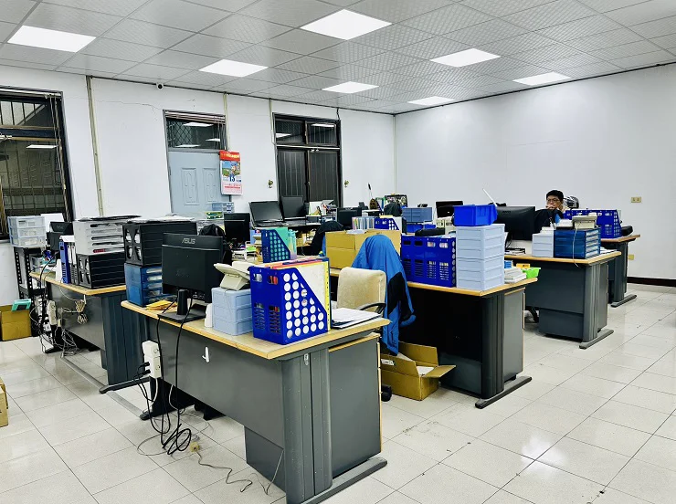 Merek alat pemesinan CNC yang disukai MIT, dengan nilai CP yang sangat tinggi, baik pembeli maupun penjual merasa senang