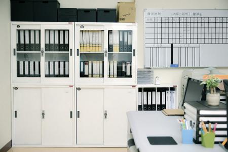 Tủ tài liệu khóa có cửa thép hoặc cửa kính - Tủ lưu trữ văn phòng bằng thép khóa, tủ tài liệu văn phòng bằng thép
