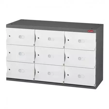 Credenza Penyimpanan Kantor untuk Sepatu atau Penyimpanan Kantor - 9 Pintu Kecil dalam 3 Kolom - Sebuah credenza dengan pintu yang dapat dikunci untuk menyimpan barang-barang pribadi atau berkas.