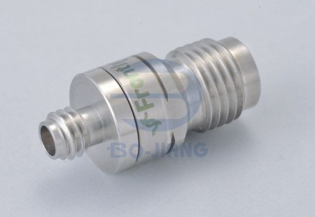 ADAPTADOR DE TOMADA DE 1,0 mm PARA CONECTOR DE 1,85 mm - Conector de 1,0 mm para Conector de 1,85 mm