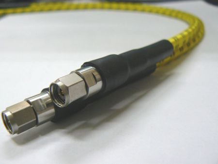 Montagens de cabos estáveis em fase e amplitude da série coaxial de micro-ondas/RF de 2,4 mm - Cabo de correspondência coaxial RF de precisão de 2,4 mm