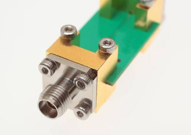 Conectores de Lanzamiento Final