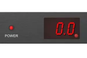Memantau beban saat ini secara real-time di PDU; meter arus LED 3 digit dapat memberikan informasi secara real-time yang nyaman bagi pengguna akhir atau MIS untuk mengetahui status konsumsi daya dan beban saat ini dengan segera. Alarm peringatan bawaan akan berbunyi ketika konsumsi daya PDU melebihi batas pengaturan daya. Alarm bawaan akan mengeluarkan suara beep-beep untuk memperingatkan orang-orang di pusat data dan MIS bahwa konsumsi daya melebihi batas yang ditetapkan. Mencabut perangkat dari PDU atau hanya menekan tombol pada layar untuk mematikan bunyi alarm saat terjadi overload. Sangat mudah untuk memahami status konsumsi daya PDU untuk memantau dan mengelola beban daya secara tepat waktu melalui LED Current Meter untuk mendapatkan informasi daya yang dapat diandalkan dan aman yang memungkinkan menghindari pemadaman daya untuk perangkat.