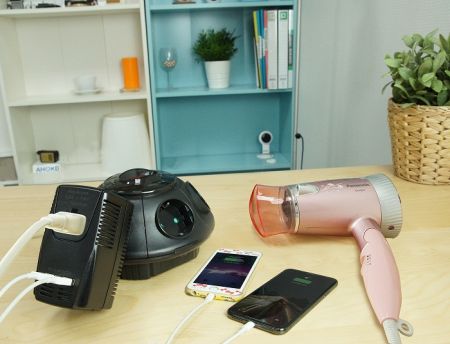 เครื่องแปลงแรงดันไฟฟ้าสำหรับการเดินทาง/อะแดปเตอร์ 2000W พร้อมชุดชาร์จ USB-C/USB-A 15W - ใช้สำหรับเครื่องเป่าผม