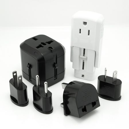 Plug adaptador mundial - Adaptador de viagem com 4 plugs embutidos.