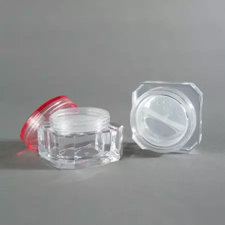 पीएस लूज पाउडर जार जिसमें घुमाने वाला छानने वाला है