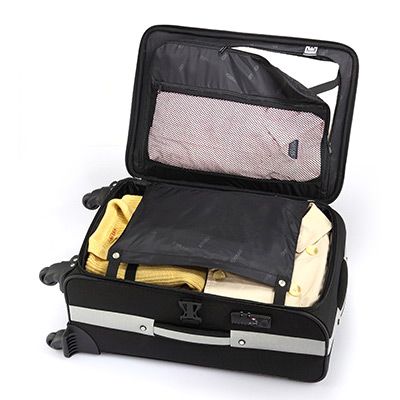 額外拉鍊口袋保護隱私。