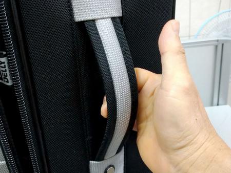 Retractable handle pulled out.