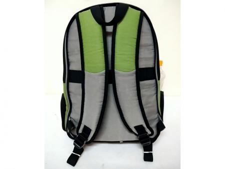 Removable small backpack's rear view.