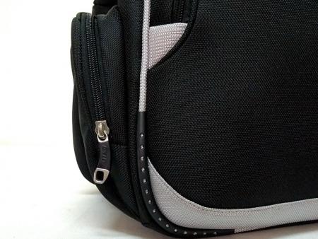 Plastskyddslist för hörnen.