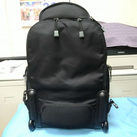 不使用時,可以隱藏後背帶