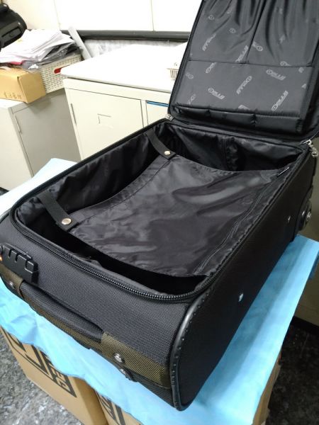 獨家乾濕衣服分離口袋