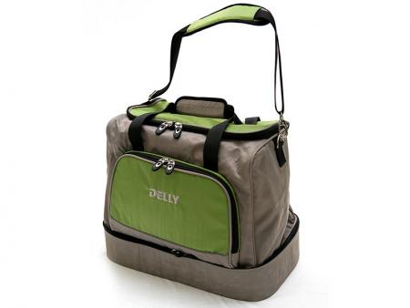 Two Layer Travel Bag - Travel bag with a separate shoe pocket