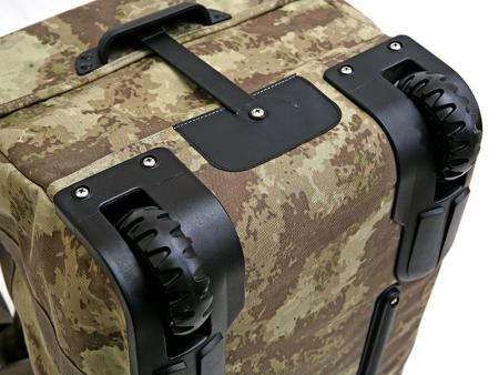 Klienci samodzielnie mogą wyjąć koła.