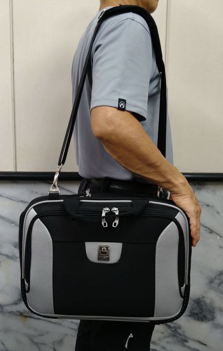 活動肩帶可側背