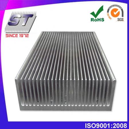 Radiateur pour l'industrie des télécommunications 113,0 mm × 35,0 mm