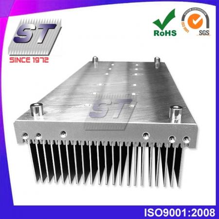 Aluminum Extrusion Heat Sink (width 100~200mm)