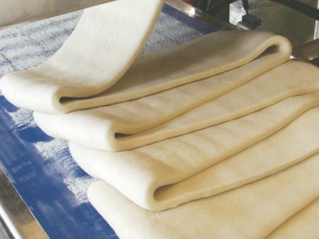 ANKO’s LP-3001 Dây chuyền sản xuất bánh Paratha tự động xếp lớp bột trên băng chuyền