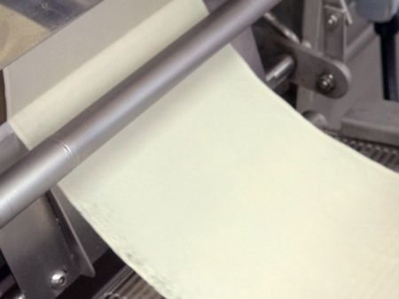 Po úpravách spoločnosti ANKO sa Spring Roll Wrappers vyrábajú hladko